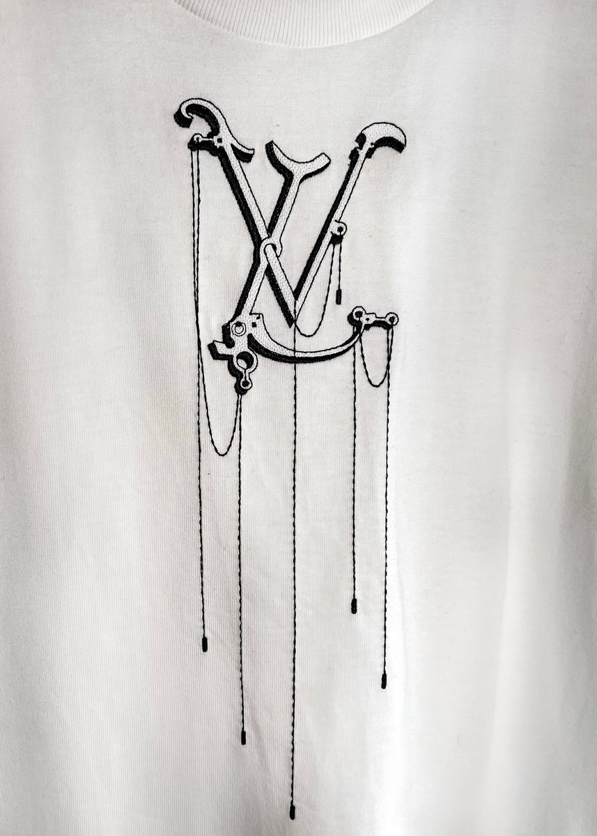 LV Back Embroidery Black Short Sleeve Round Neck T-Shirt