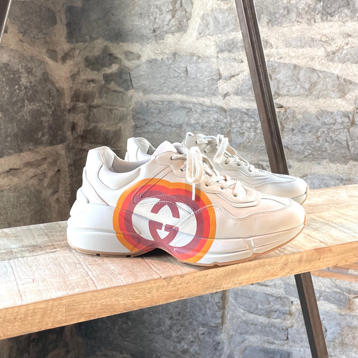 Rhyton sneaker with store interlocking g and heart