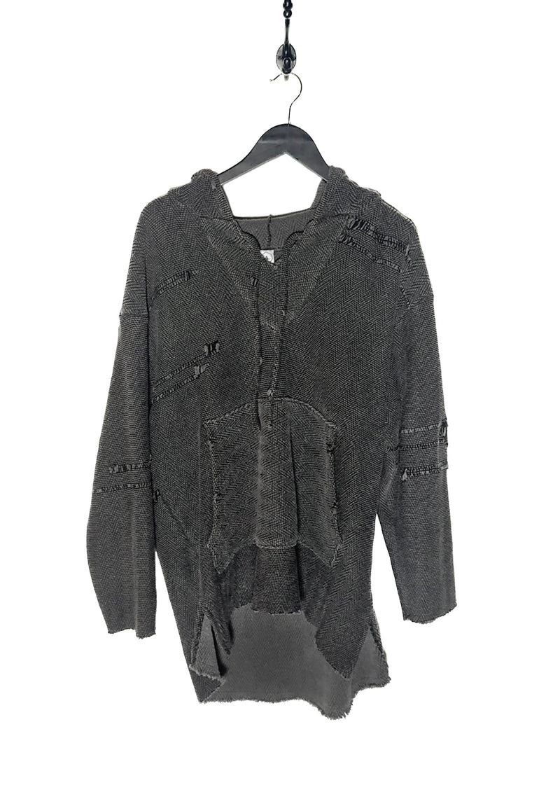 Poncho en tweed gris Alchemist Hold Fast 2018 avec rose