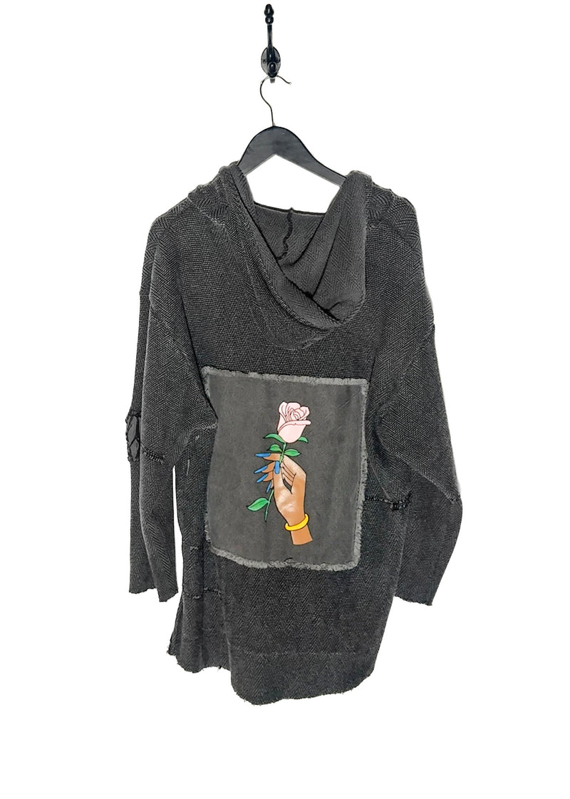 Poncho en tweed gris Alchemist Hold Fast 2018 avec rose