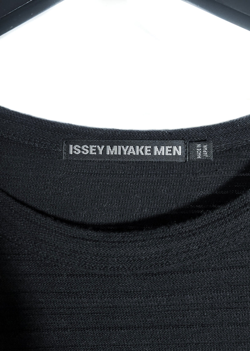 Issey Miyake Men Black Textured Cotton T-shirt