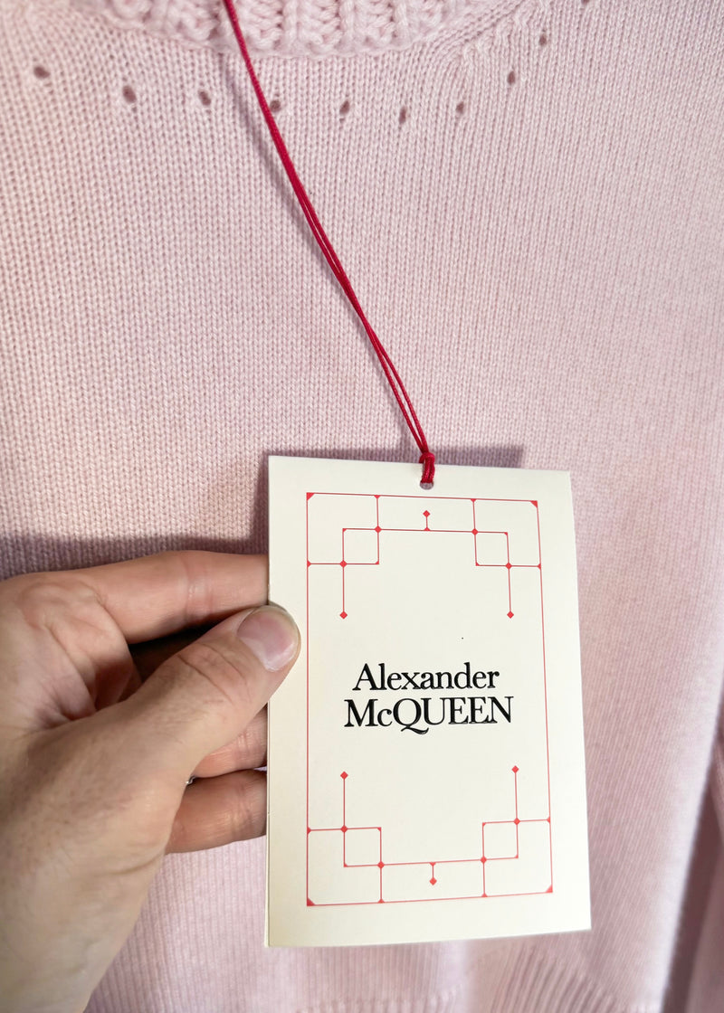 Pull court rose en tricot de cachemire﻿ Alexander McQueen 2020