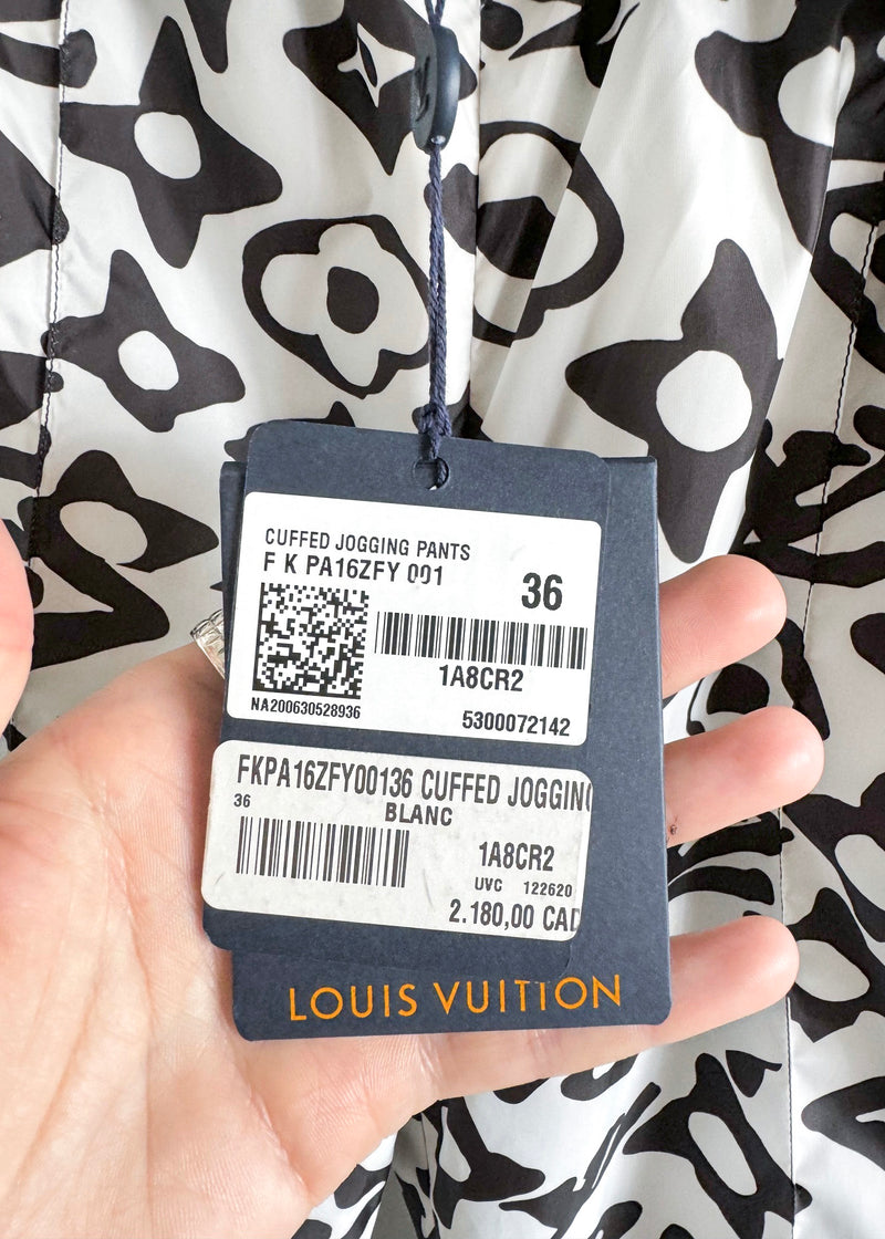 Pantalon de jogging à revers imprimé Louis Vuitton x URS FISCHER 2021 noir blanc
