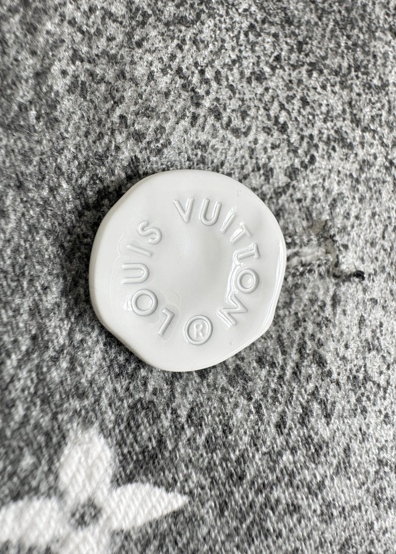 Surchemise gris beige dégradé monogramme Louis Vuitton