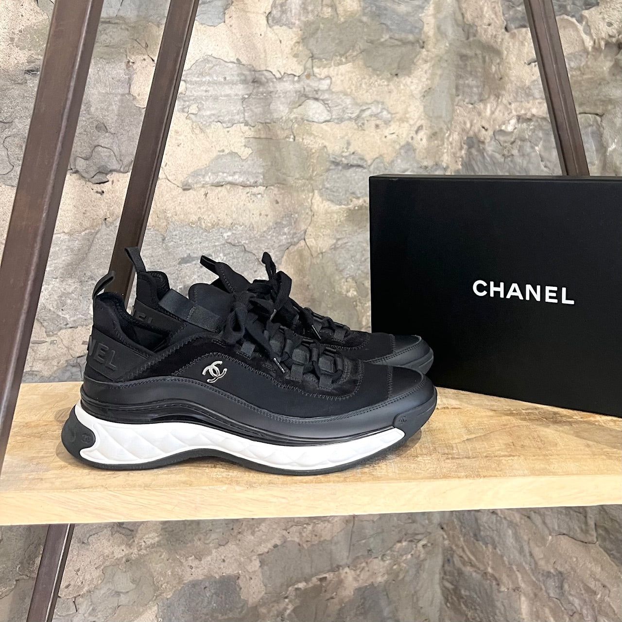 Authentic Chanel CC logo suede sneaker blue/orange - Depop