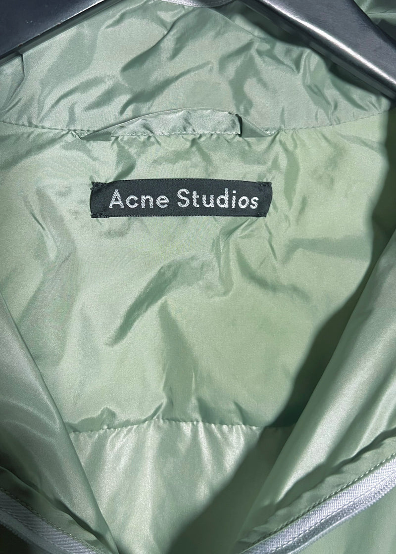 Manteau coupe-vent Acne Studios vert à manches contrastantes