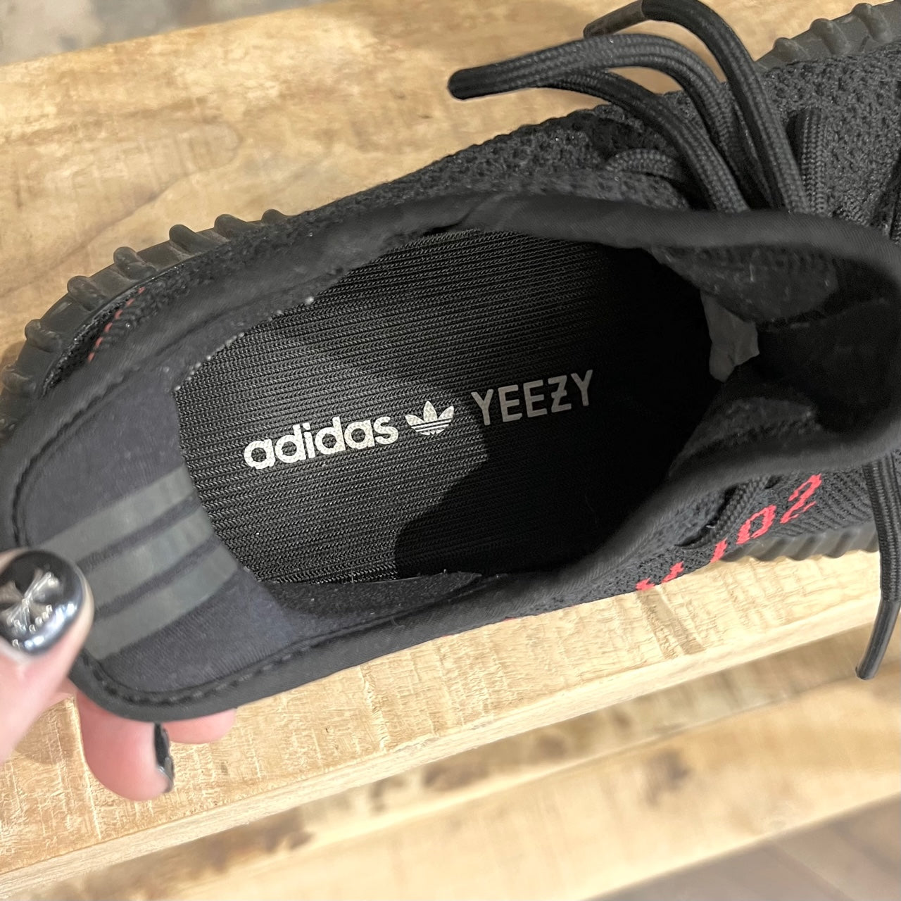 Adidas YEEZY 350 V2 Black Red Sneakers Boutique LUC.S Adidas YEEZY 350 V2 Black Red Sneakers Boutique LUC.S