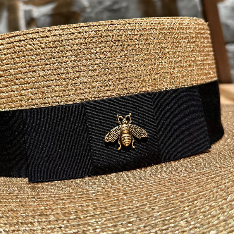 Gucci Bee Accent Metallic Gold Straw Wide Brim Papier Hat