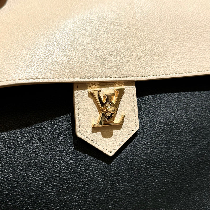 Louis Vuitton 2015 Black Vanilla Lockme MM Bag