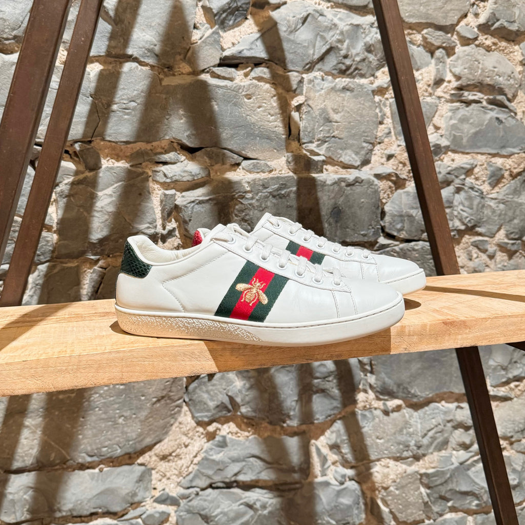 Gucci White Leather  Bee Embroidered Ace Sneakers