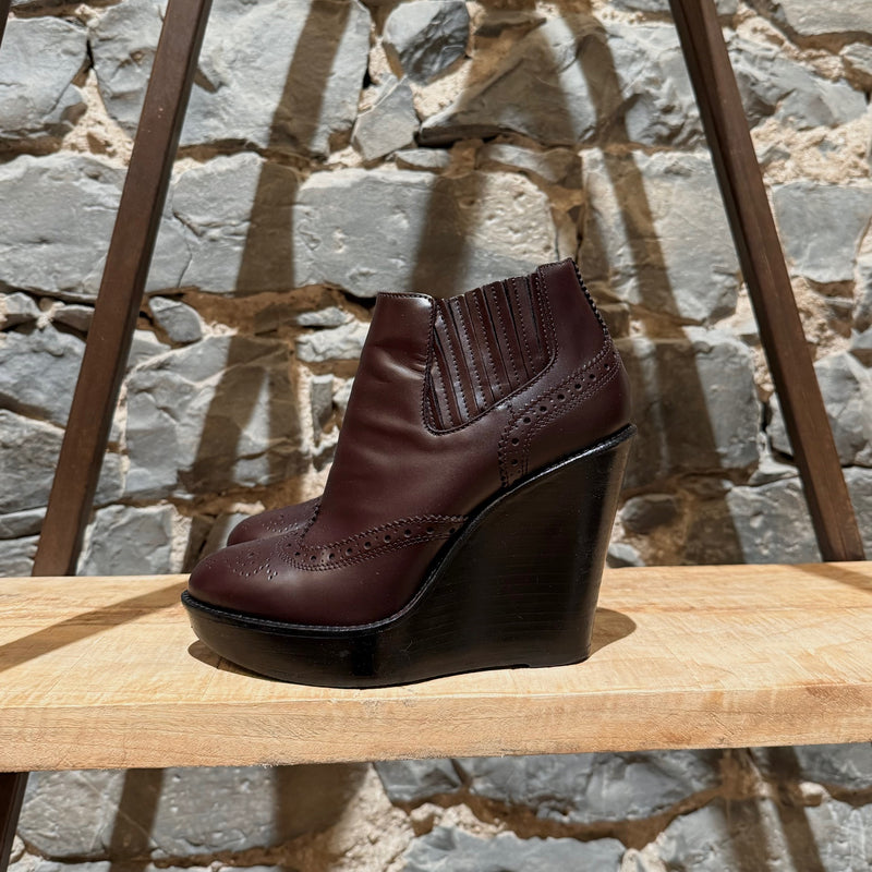 Burberry Burgundy Leather Oxford Wedges Booties