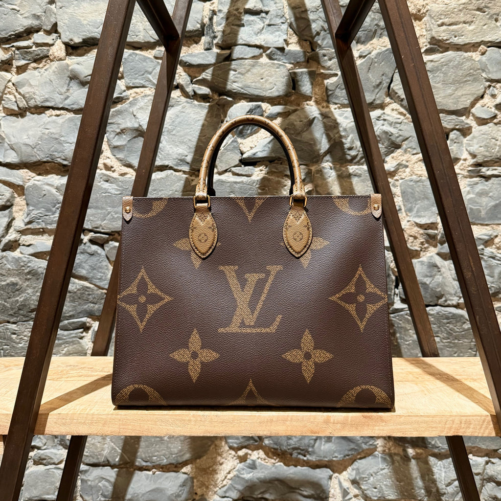 Louis Vuitton Giant Monogram OnTheGo MM Tote Bag