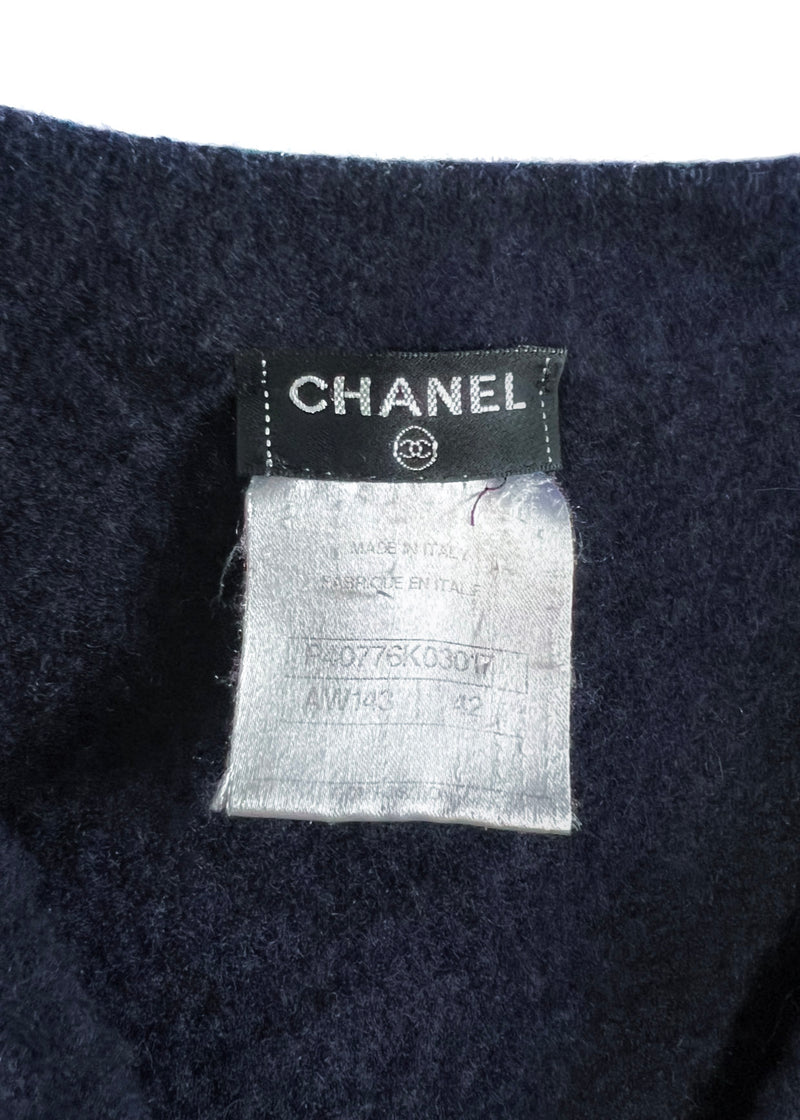 Pull cardigan bouton CC en cachemire bleu marine Chanel