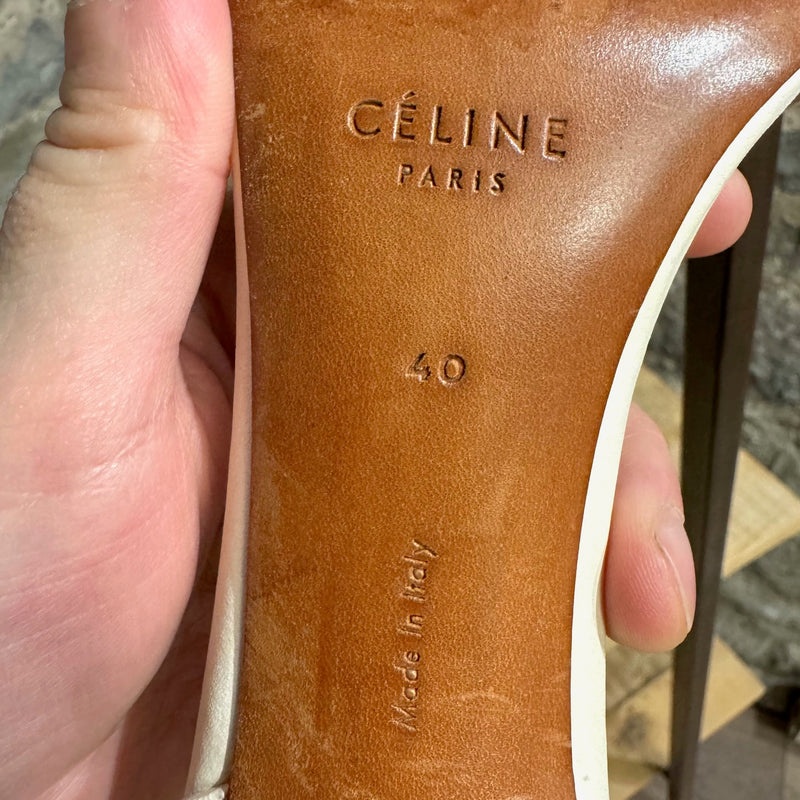 Sandales à talons avec chaîne en cuir blanc Céline
