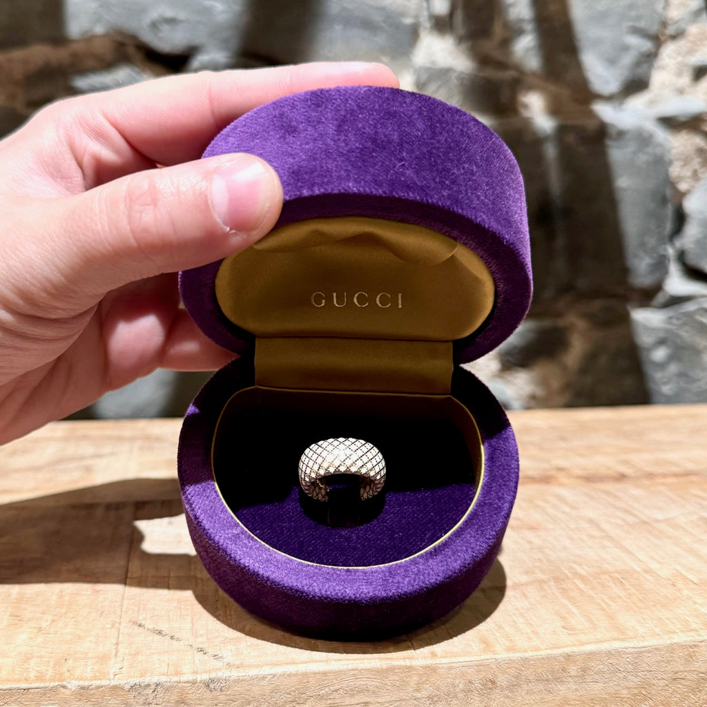 Gucci 18k Gold White Enamel Diamantissima Ring