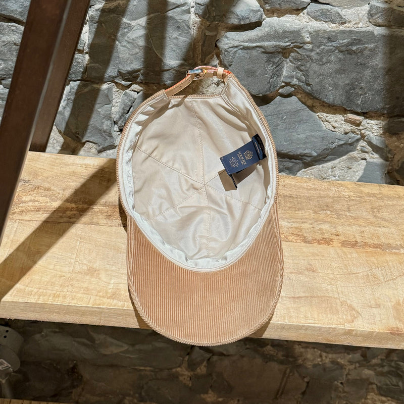 Casquette Louis Vuitton en velours côtelé beige avec Logo LV brodé