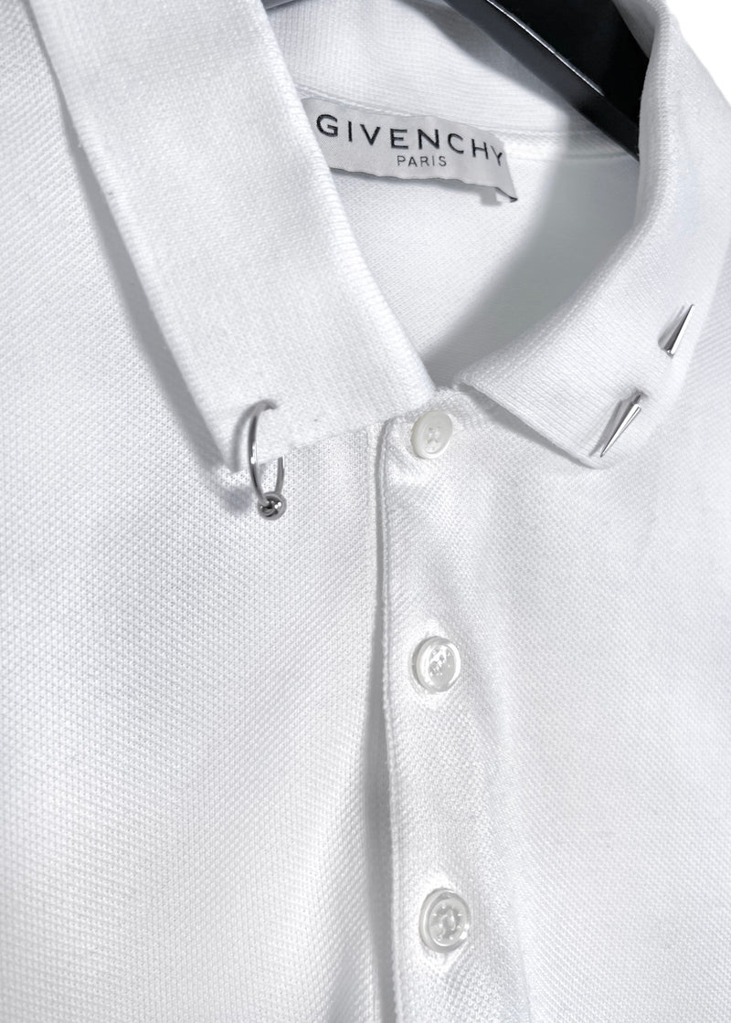 Polo piqué blanc Givenchy avec détail de piercings