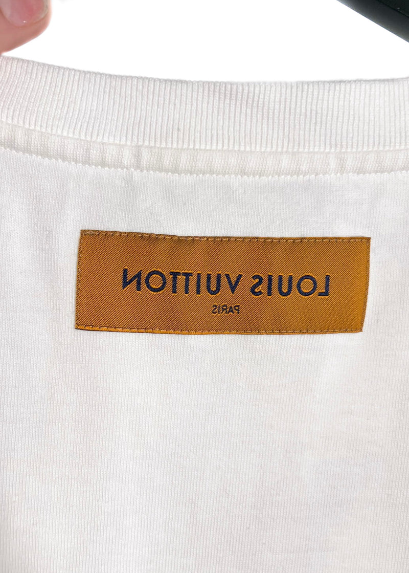 T-shirt blanc brodé LV avec pendentif Louis Vuitton 2020