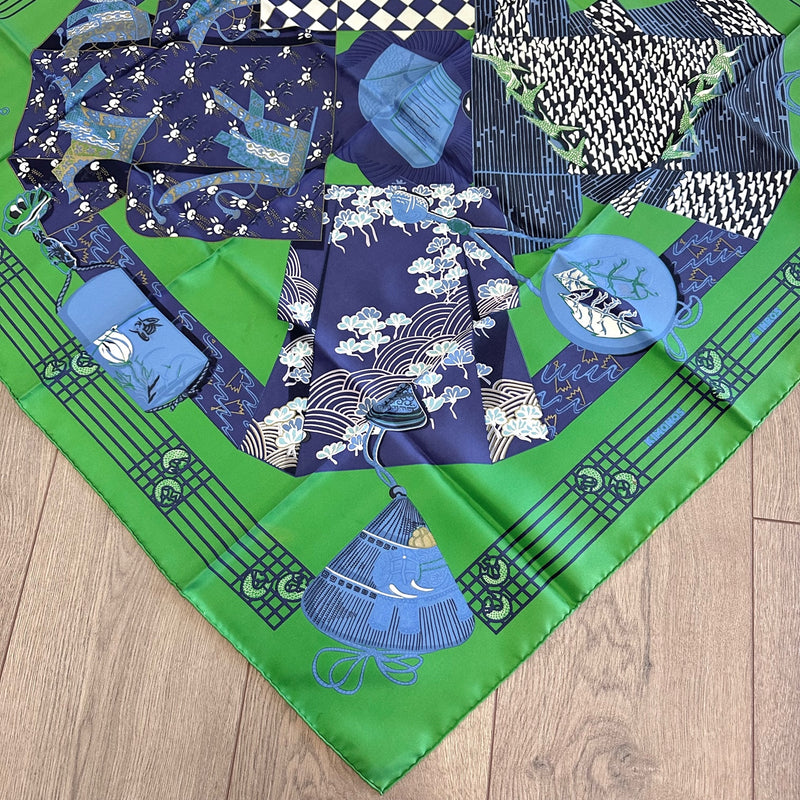 Foulard carré de soie Hermès "Kimonos Et Inros" Vert Bleu 90