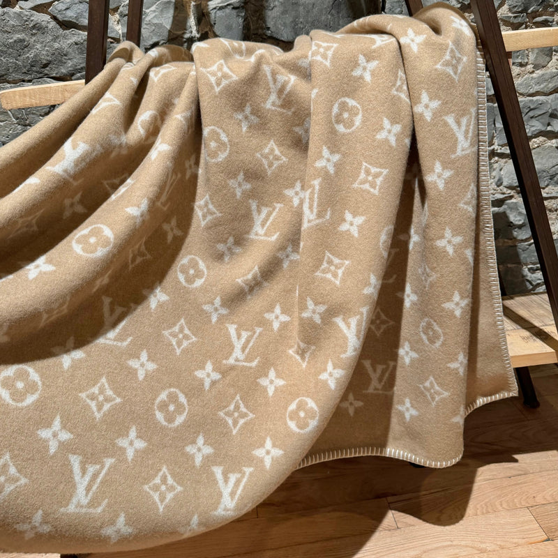 Louis Vuitton Beige Ivory Neo Monogram Blanket