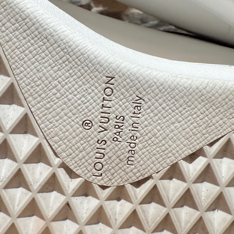 Baskets ﻿Louis Vuitton Blanches Monogram Luxembourg