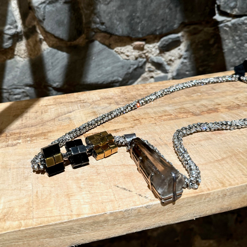 Collier sautoir orné de pierres en cristal Dries Van Noten