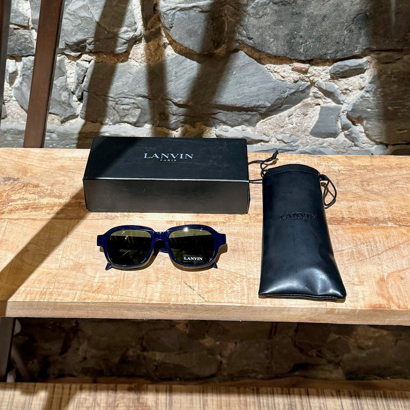 Lunettes de soleil Lanvin LV2121 bleu marine