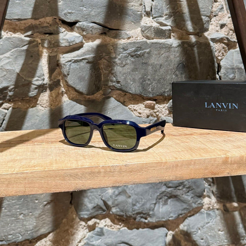 Lunettes de soleil Lanvin LV2121 bleu marine