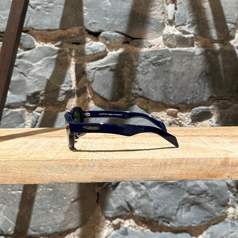 Lunettes de soleil Lanvin LV2121 bleu marine