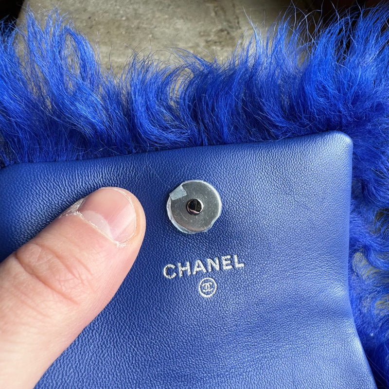 Chanel 2021 Jewel Hook Blue Shearling Lambskin CC Cardholder