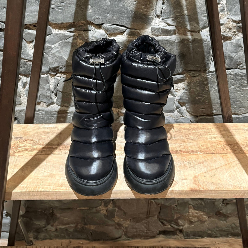 Moncler Black Gaia Quilted Puffer Pocket Boots