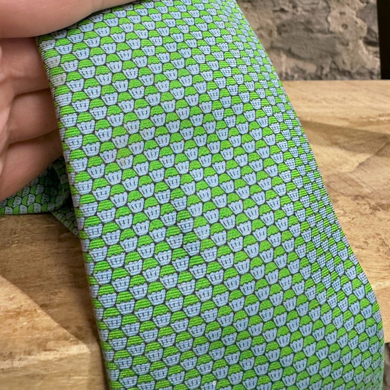 Cravate en soie verte imprimée de cupcake Hermès