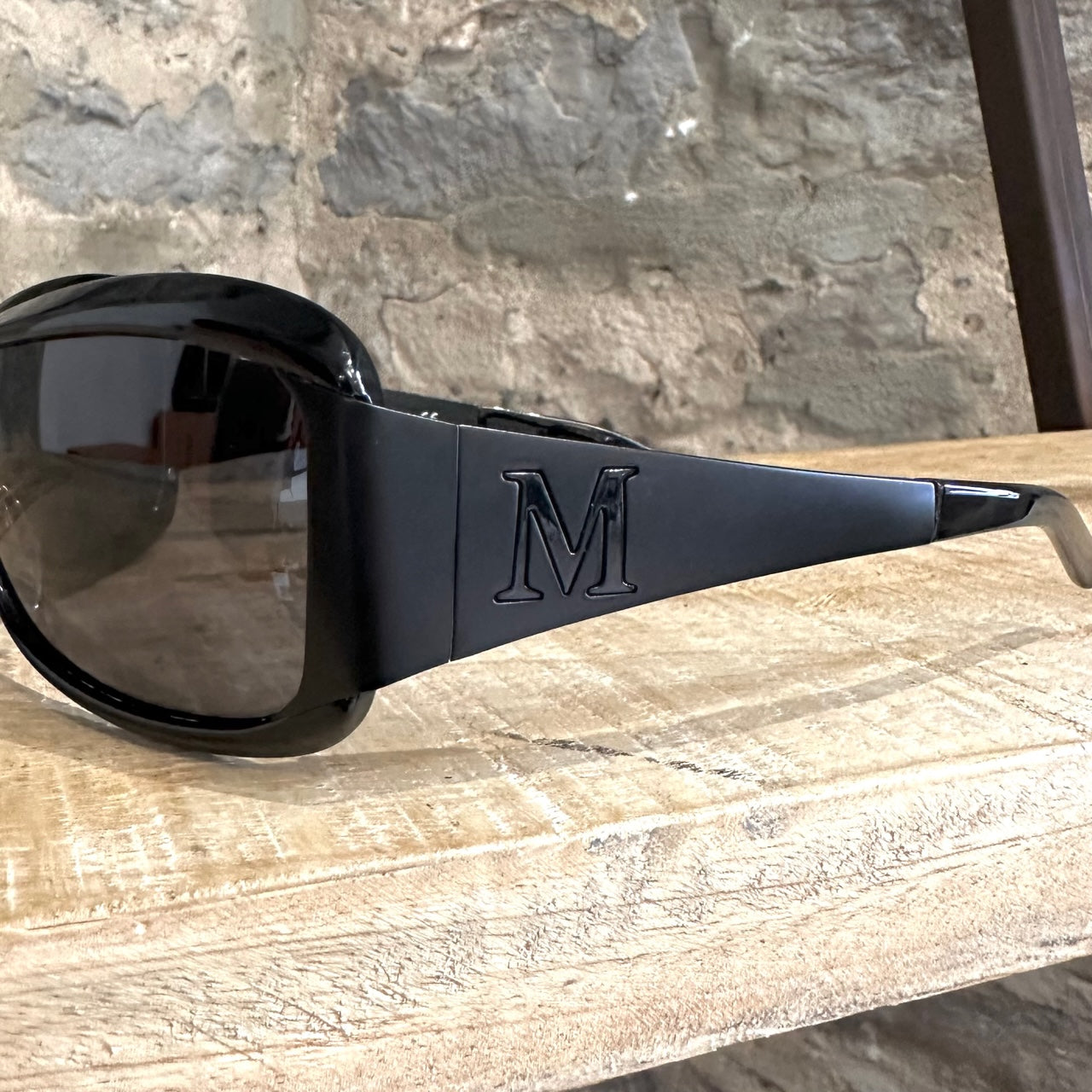 Black HD Wraparound Sunglasses with Full-Frame – Maxx Sunglasses