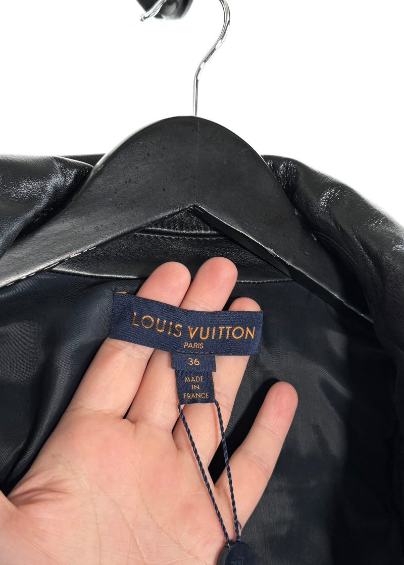 Veste gilet en tweed et cuir noir Louis Vuitton Runway Resort 2018 Look 55