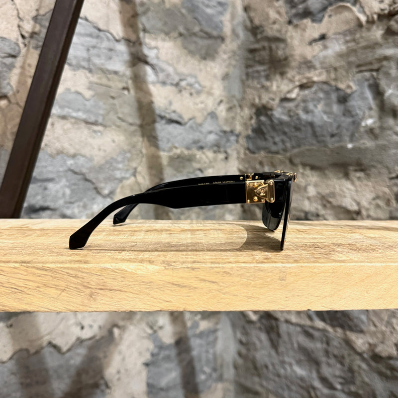 Louis Vuitton Z1194E 2019 Show Flip Square Black Sunglasses