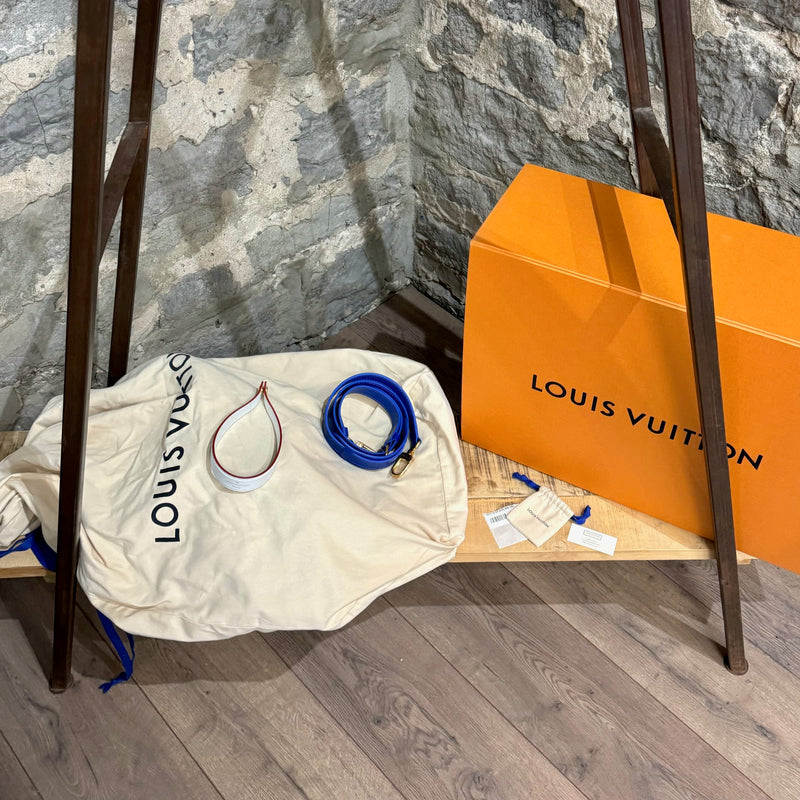 Sac avec bandoilière Louis Vuitton X NBA Antarctica Monogram Basketball Keepall 55