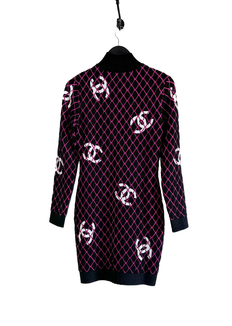 Chanel 2019 Black Pink Quilted CC Coco Neige Mini Dress