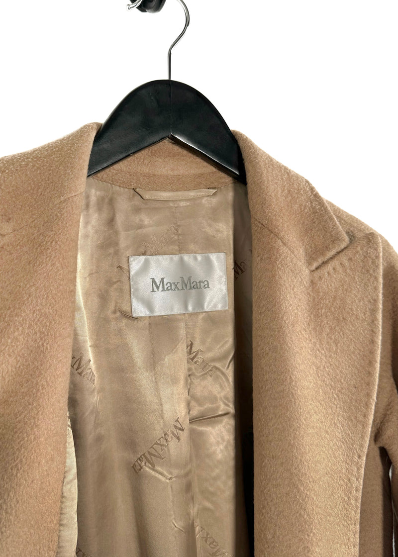 Manteau enveloppant en poils de chameau beige Max Mara