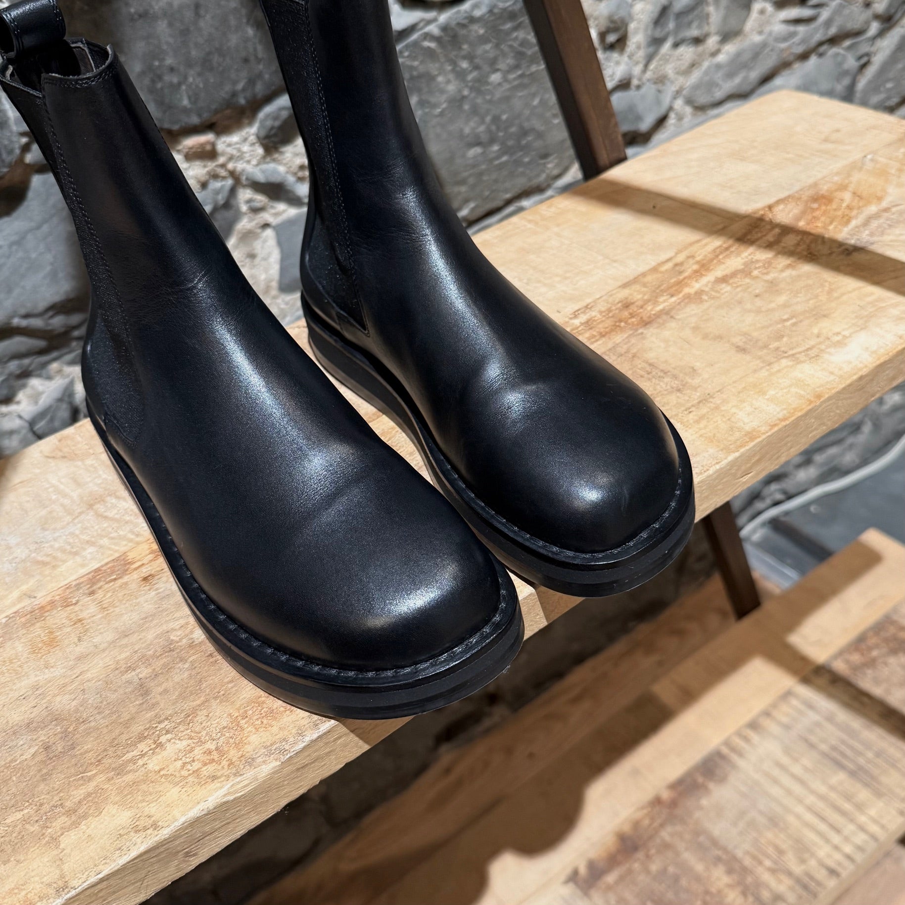 The Row Black Leather Gaia Chelsea Boots – Boutique LUC.S