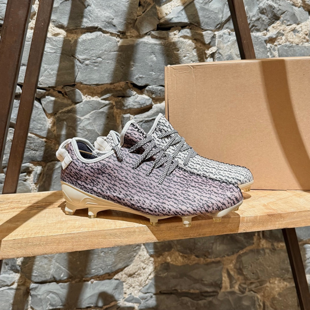 Adidas YEEZY 350 Cleat Turtle Dove American Football Sneakers Boutique LUC.S Adidas YEEZY 350 Cleat Turtle Dove American Football Sneakers Boutique LUC.S