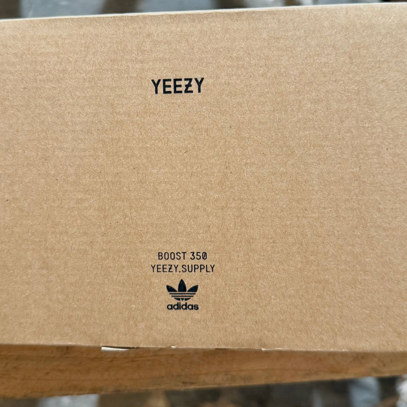 Packaging of Adidas YEEZY 350 Turtle Dove White Low-top Sneakers