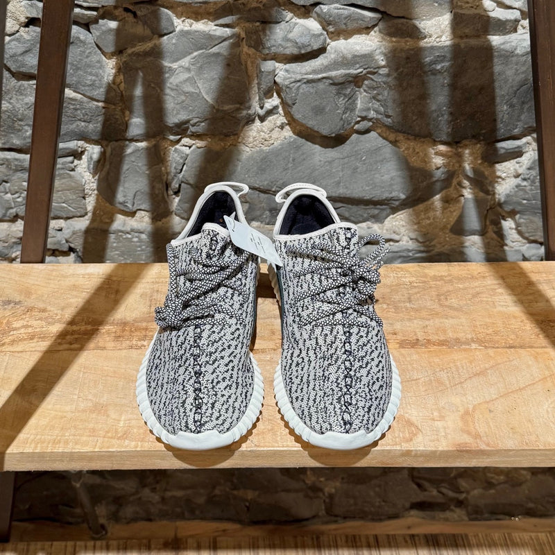 Uppers of Adidas YEEZY 350 Turtle Dove White Low-top Sneakers