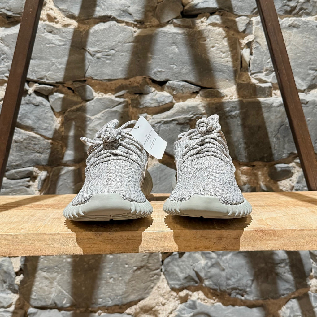 Front of Adidas YEEZY Boost 350 Moonrock Grey Low-top Sneakers