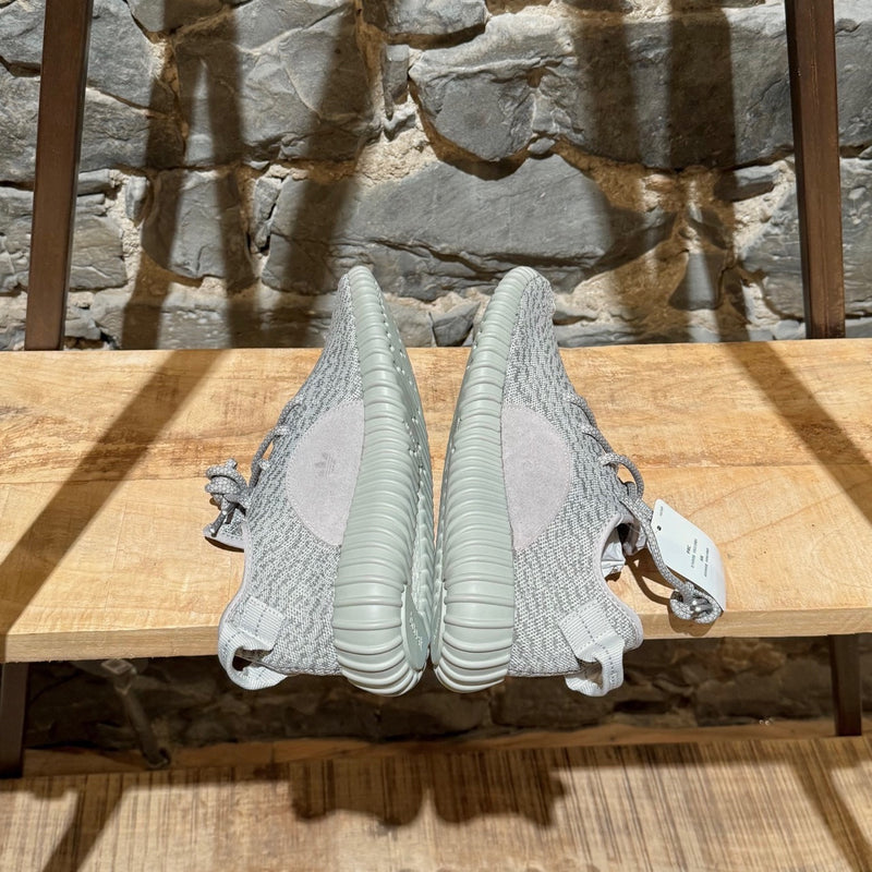 Sides of Adidas YEEZY Boost 350 Moonrock Grey Low-top Sneakers