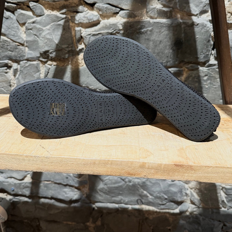 Branded Outsole of Alaïa Black Fishnet Mesh Thong Sandals