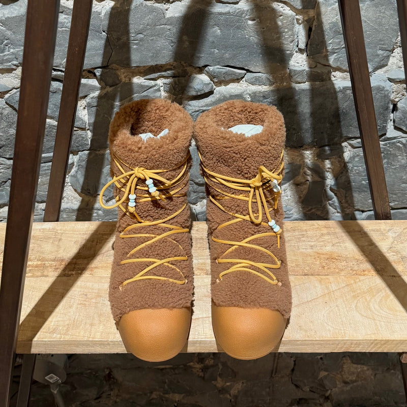 Uppers of Bally FW22 Tan Corviglia Shearling Boots