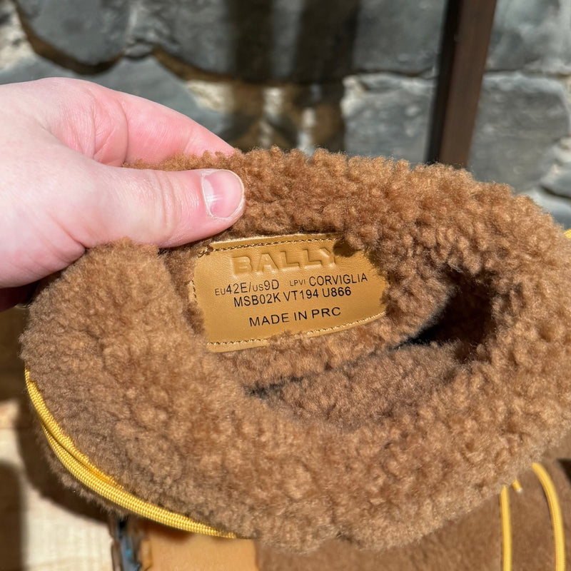 Size label of Bally FW22 Tan Corviglia Shearling Boots