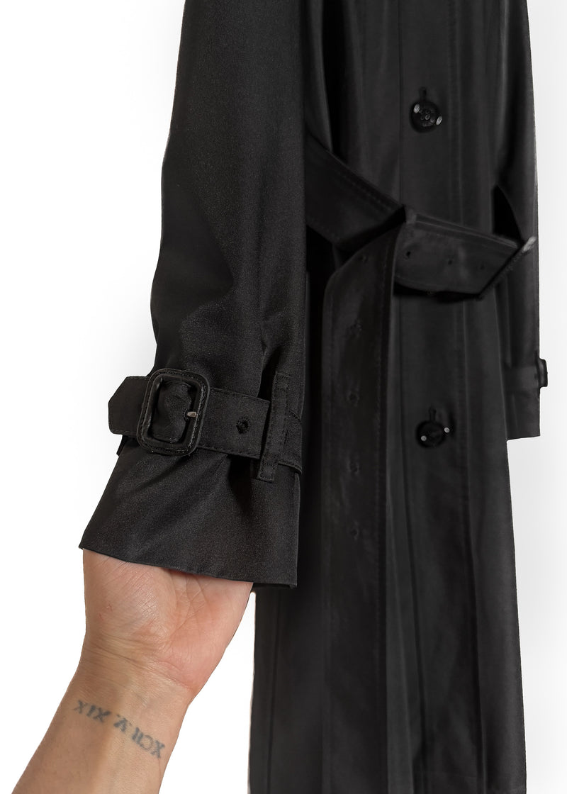 A buckled cuff of Burberry Black Polyester Satin Mabeldon Trench Coat