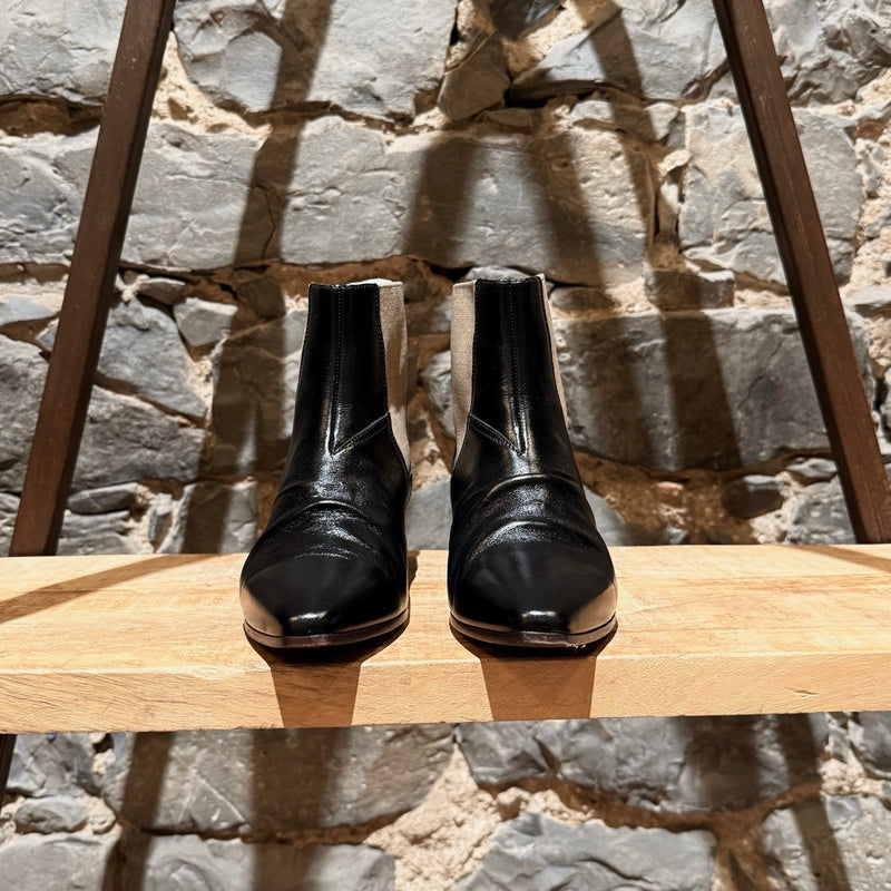 Front view of Céline SS18 Black Leather Chelsea Boots