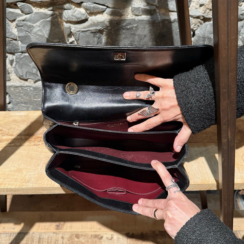 Interior of Chanel 2017 Black Medium Trendy Quilted Top Handle Shoulder Bag